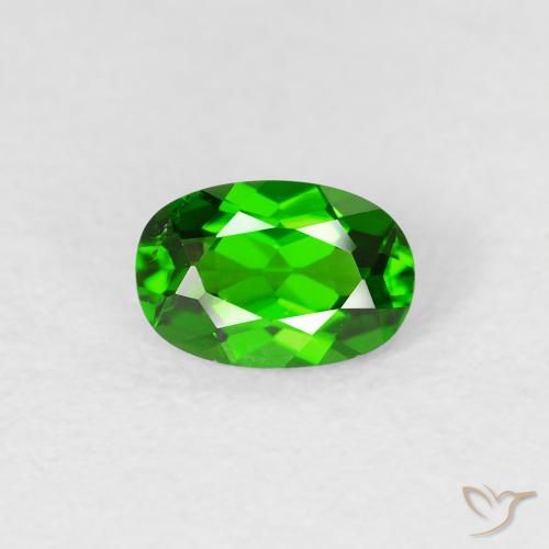 0.53ct 자연스러운 미디엄 그린 크롬 디옵사이드, 타원형, VS