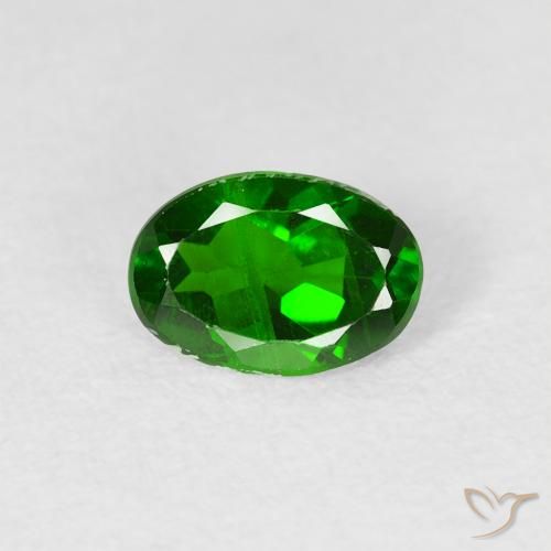 0.74ct 자연스러운 밝은 포레스트 그린 크롬 디옵사이드, 타원형, VS