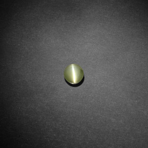 0.66캐럿 천연 노란빛 그린 Chrysoberyl Cat's Eye, 투명한, 4.12 mm, 투명/반투명