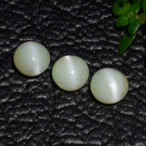 1.31캐럿 천연 골든 그린 크리소베릴 캣츠아이 보석, 라운드 컷, 4.00 mm, 투명한