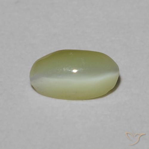 0.31ct 자연스러운 황록색 크리소베릴 캣츠아이, 타원형, 투명한
