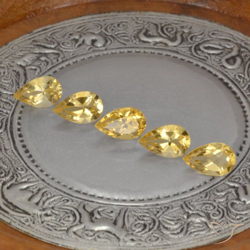 4.19ctw 자연스러운 Medium Gold  황수정, 배 모양, VVS-VS