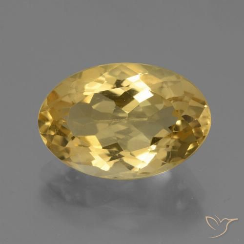4.82ct 자연스러운 라이트 골든 황수정, 타원형, VVS