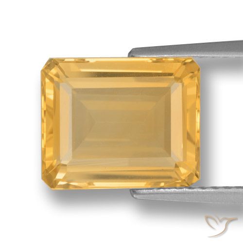 4.43ct 자연스러운 미디엄 골드 황수정, 에메랄드 컷, VVS