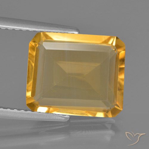 4.57ct 자연스러운 미디엄 골든 황수정, 에메랄드 컷, VVS-VS