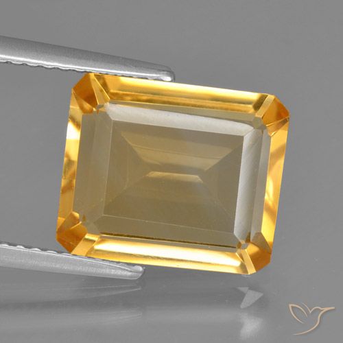 4.56ct 자연스러운 오렌지-골드 황수정, 에메랄드 컷, VVS-VS