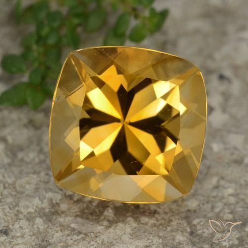 3.69ct 자연스러운 딥 골든 오렌지 황수정, 방석, VVS-VS