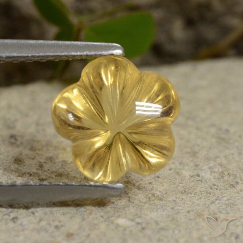 2.23ct 자연스러운 라이트 골드 황수정, 플라워 컷, 투명한