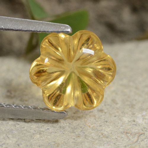 1.76ct 자연스러운 딥 옐로우 황수정, 플라워 컷, 투명한