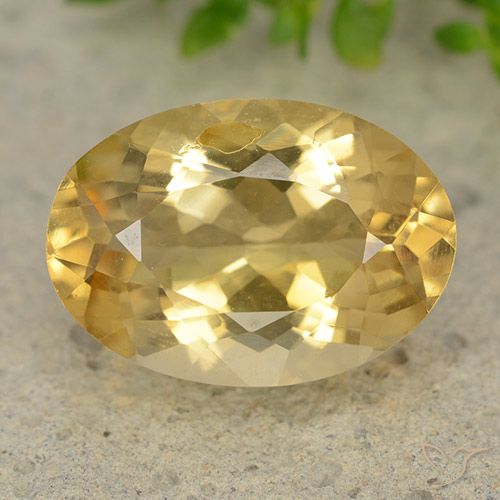 5.29ct 자연스러운 미디엄 골드 황수정, 타원형, VVS