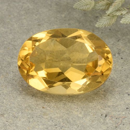 5.60ct 자연스러운 미디엄 라이트 골든 황수정, 타원형, VVS-VS