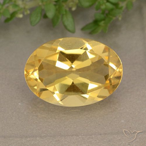 4.97ct 자연스러운 미디엄 골드 황수정, 타원형, VVS-VS