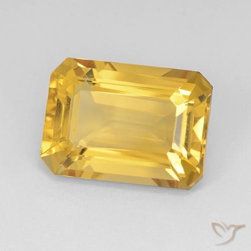 7.73ct 자연스러운 미디엄 골드 황수정, 에메랄드 컷, VVS