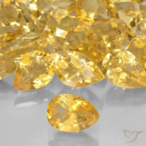 0.66ct 자연스러운 미디엄 골든 황수정, 배 모양, VVS-VS