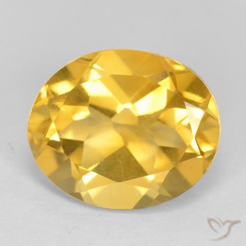 4.32ct 자연스러운 미디엄 골드 황수정, 타원형, VS