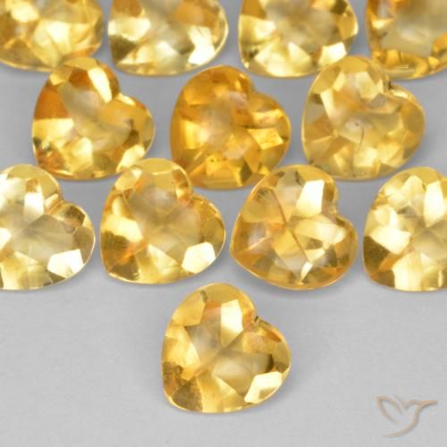 0.77ct 자연스러운 딥 골든 오렌지 황수정, 마음, 투명한