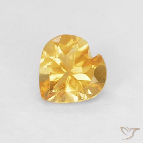 0.38ct 자연스러운 라이트 오렌지-골드 황수정, 마음, VVS