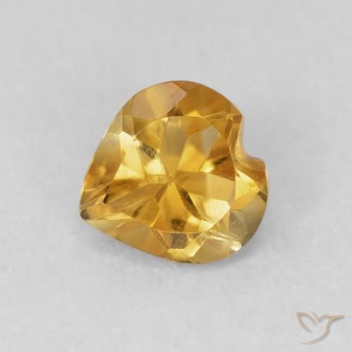 0.66ct 자연스러운 Medium Dark-Golden 황수정, 마음, VVS