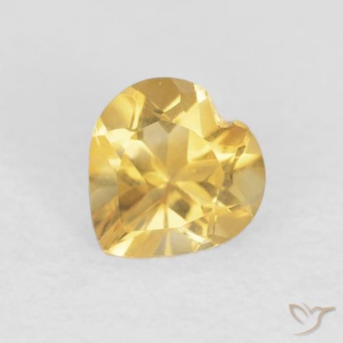 0.64ct 자연스러운 미디엄 골드 황수정, 마음, VVS