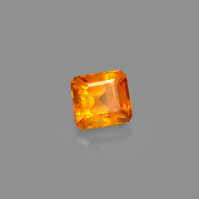 0.69캐럿 천연 옐로우 오렌지 클리노휴마이트, 에메랄드 컷, 5.1×4.7 mm, VS-SI