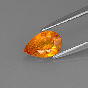 0.66캐럿 천연 옐로우 오렌지 클리노휴마이트, 배 모양, 7.8×5.1 mm, SI