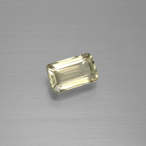 1.15캐럿 천연 라이트 골든 옐로우 컬러체인지 디아스포어, 에메랄드 컷, 7.7×4.7 mm, VVS-VS