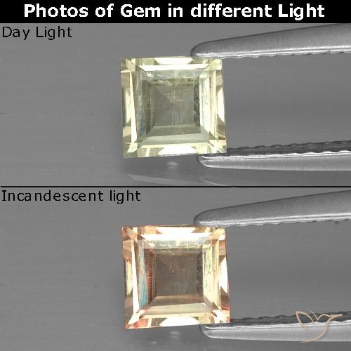 0.68ct 자연스러운 매우 옅은 노란색 색상 변화 디아스포어, 정사각형, VS-SI