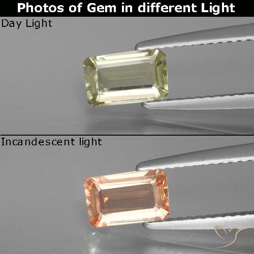 0.84ct 자연스러운 연두색 색상 변화 디아스포어, 에메랄드 컷, VS