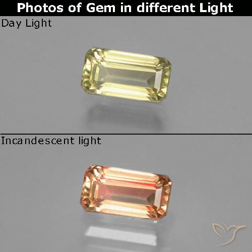 0.95ct 자연스러운 연두색 색상 변화 디아스포어, 에메랄드 컷, VS