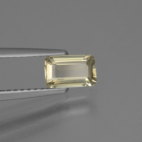 0.59캐럿 천연 매우 밝은 노란색 색상 변화 디아스포어, 에메랄드 컷, VVS-VS