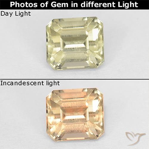 1.07ct 자연스러운 옅은 노랑 색상 변화 디아스포어, 에메랄드 컷, VS