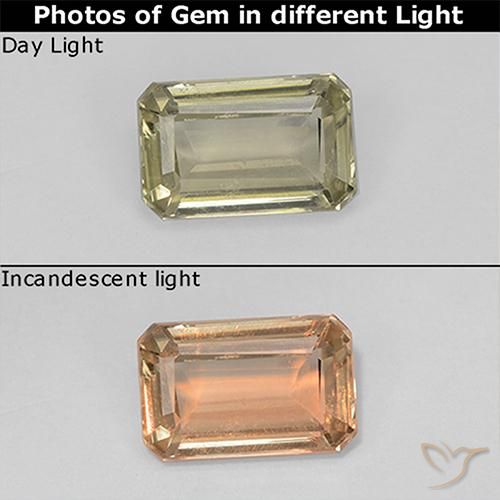 0.79ct 자연스러운 연노랑 색상 변화 디아스포어, 에메랄드 컷, VVS-VS