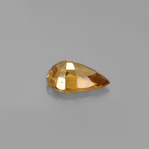 1.37캐럿 천연 골든 브라운에서 오렌지 컬러체인지 가넷, 배 모양, 8.8×5.8 mm, VVS-VS