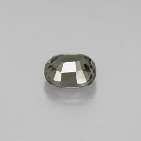 1.30캐럿 천연 녹갈색에서 오렌지 컬러체인지 가넷, 쿠션 컷, 6.3×5.8 mm, VS