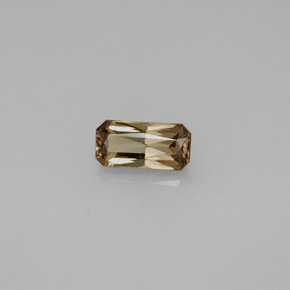 0.75캐럿 천연 그린 브라운에서 레드 핑크 색상 변경 가넷, 에메랄드 컷, VVS-VS