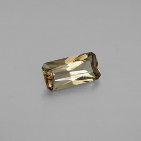 0.67캐럿 천연 그린 브라운에서 레드 핑크 색상 변경 가넷, 에메랄드 컷, VS