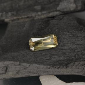 0.71캐럿 천연 따뜻한 노란색 컬러체인지 가넷, 에메랄드 컷, 7.1×3.4 mm, VS