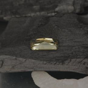 0.71캐럿 천연 따뜻한 노란색 컬러체인지 가넷, 에메랄드 컷, 7.1×3.4 mm, VS
