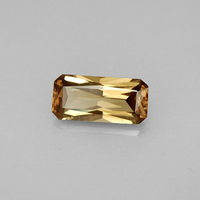 1.28캐럿 천연 녹갈색에서 레드핑크 컬러체인지 가넷, 에메랄드 컷, 9.1×4.3 mm, VS