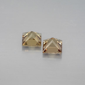 캐럿 천연 골든 브라운에서 오렌지 컬러체인지 가넷 보석, 스퀘어, 4.1×4.1 mm, VVS-VS