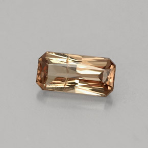 0.75캐럿 천연 녹갈색에서 레드핑크 컬러체인지 가넷, 에메랄드 컷, 7.1×3.5 mm, SI