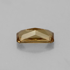 0.73캐럿 천연 녹갈색에서 레드핑크 컬러체인지 가넷, 에메랄드 컷, 7.1×3.4 mm, VS