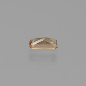 0.70캐럿 천연 갈색빛 로즈에서 레드 컬러체인지 가넷, 에메랄드 컷, 7×3.6 mm, VVS-VS