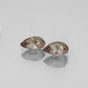 1.18캐럿 천연 갈색빛 로즈에서 레드 컬러체인지 가넷 보석, 배 모양, 6.1×4.1 mm, VVS-VS