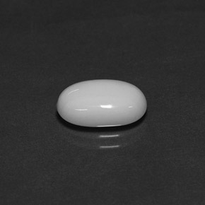 2.27캐럿 천연 화이트 산호, 타원형 컷, 11.4×7 mm, 불투명체
