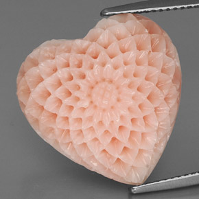 22.67캐럿 천연 화이트 살몬 산호, 하트 모양, 20.1×19.8 mm, 불투명체