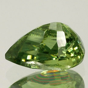 0.76캐럿 천연 그린 데만토이드 가넷, 배 모양, 6.1×4.3 mm, VS-SI