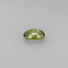 0.67캐럿 천연 그린 데만토이드 가넷, 타원형 컷, 5.9×4.3 mm, VS