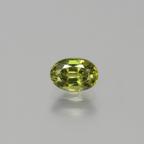 0.71캐럿 천연 골든 그린 데만토이드 가넷, 타원형 컷, 6.1×4.3 mm, VVS-VS