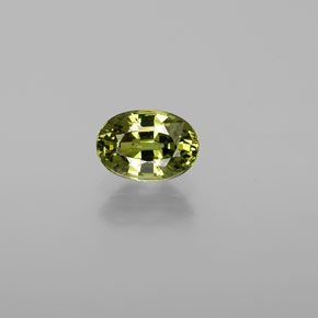 0.72캐럿 천연 골든 그린 데만토이드 가넷, 타원형 컷, 6.1×4.3 mm, VVS-VS